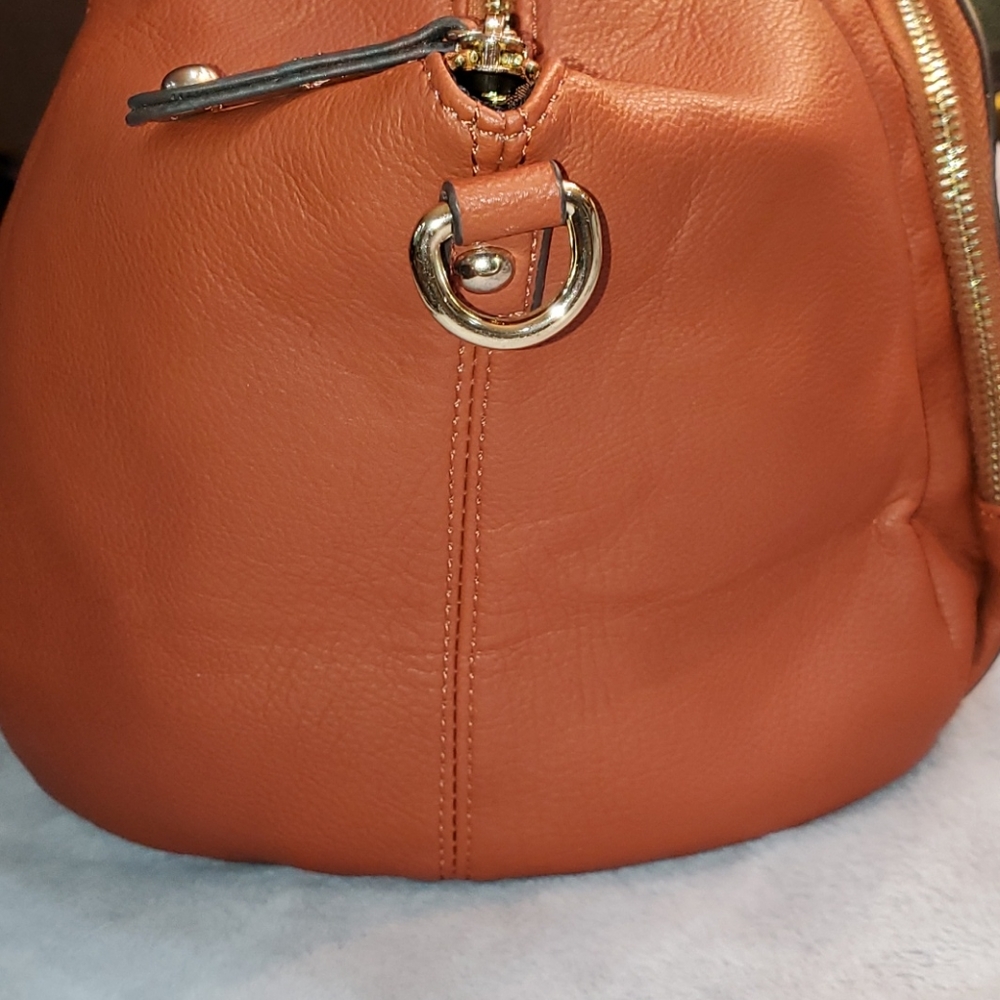Large Black Rivet Hand/ shoulder bag - Picture 4 of 8